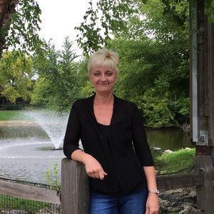 Meet your Posher, Laura